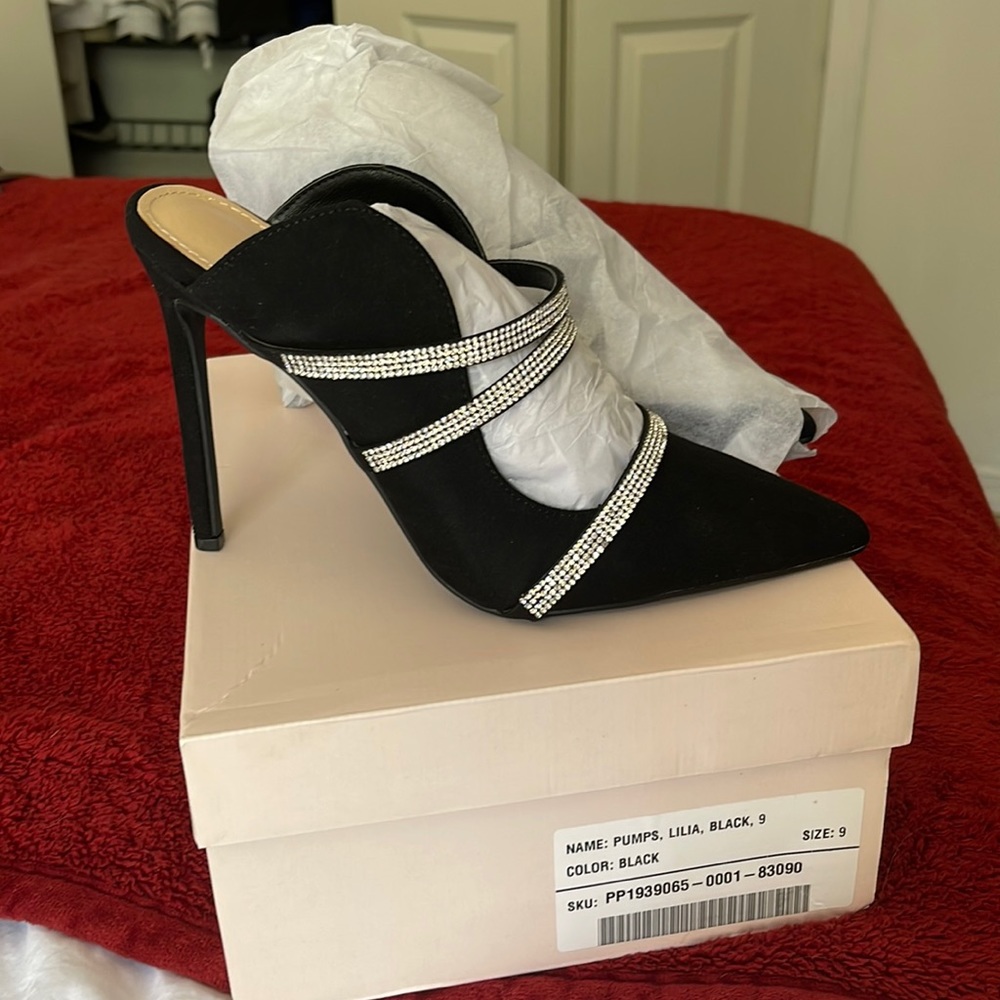 Justfab lilia mule pumps Size 9 new in wrapping with box